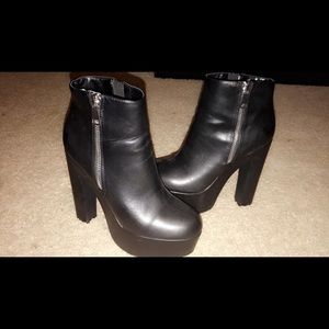 Black leather platform booties size 11 in women.